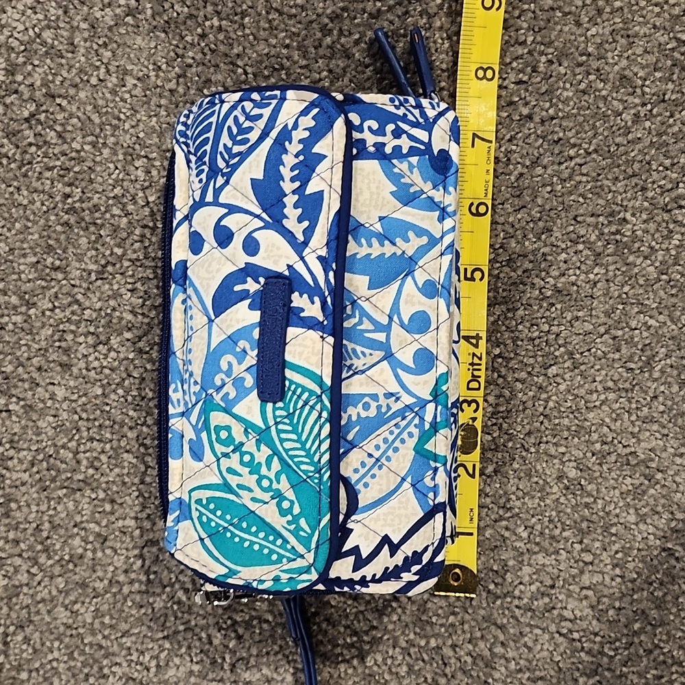 Vera Bradly Wallet/Crossbody